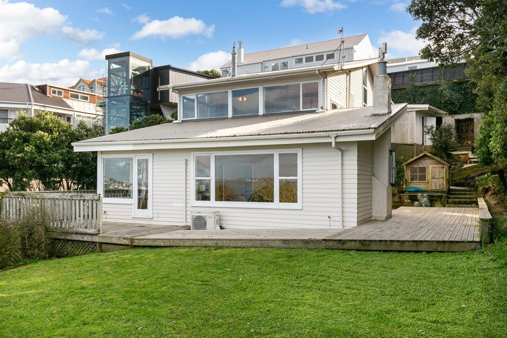 16 Shalimar Crescent, Khandallah, Wellington - Carousel 2