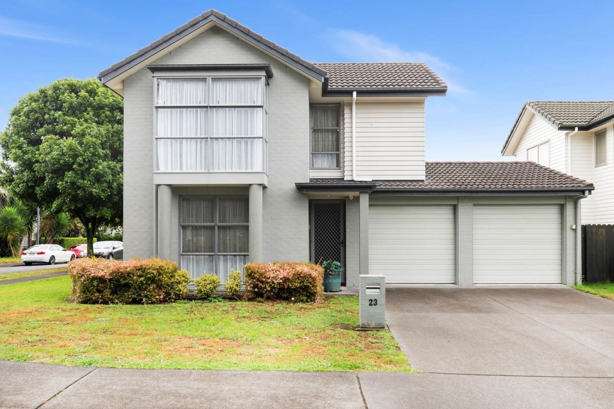 23 Zabeel Crescent, Takanini, Auckland - Carousel 1