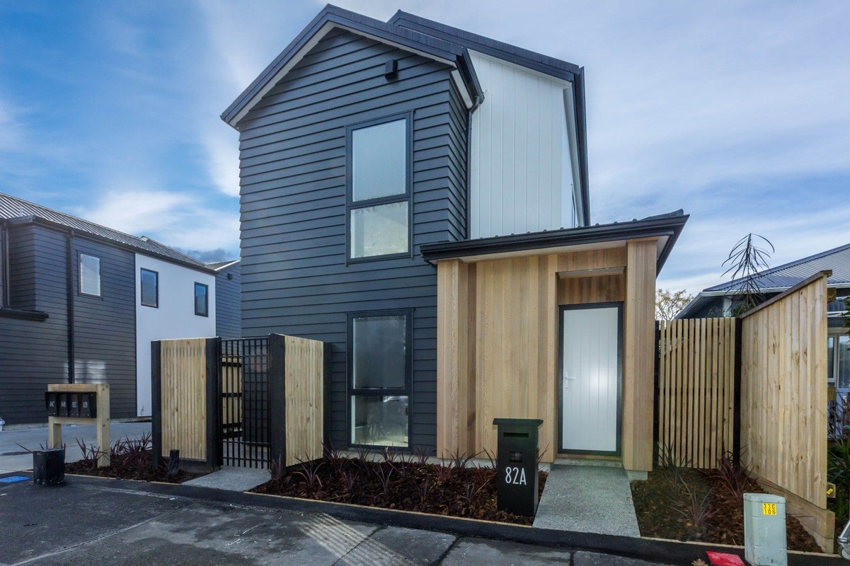 82A Gibbons Street, Ebdentown, Upper Hutt - Carousel 1