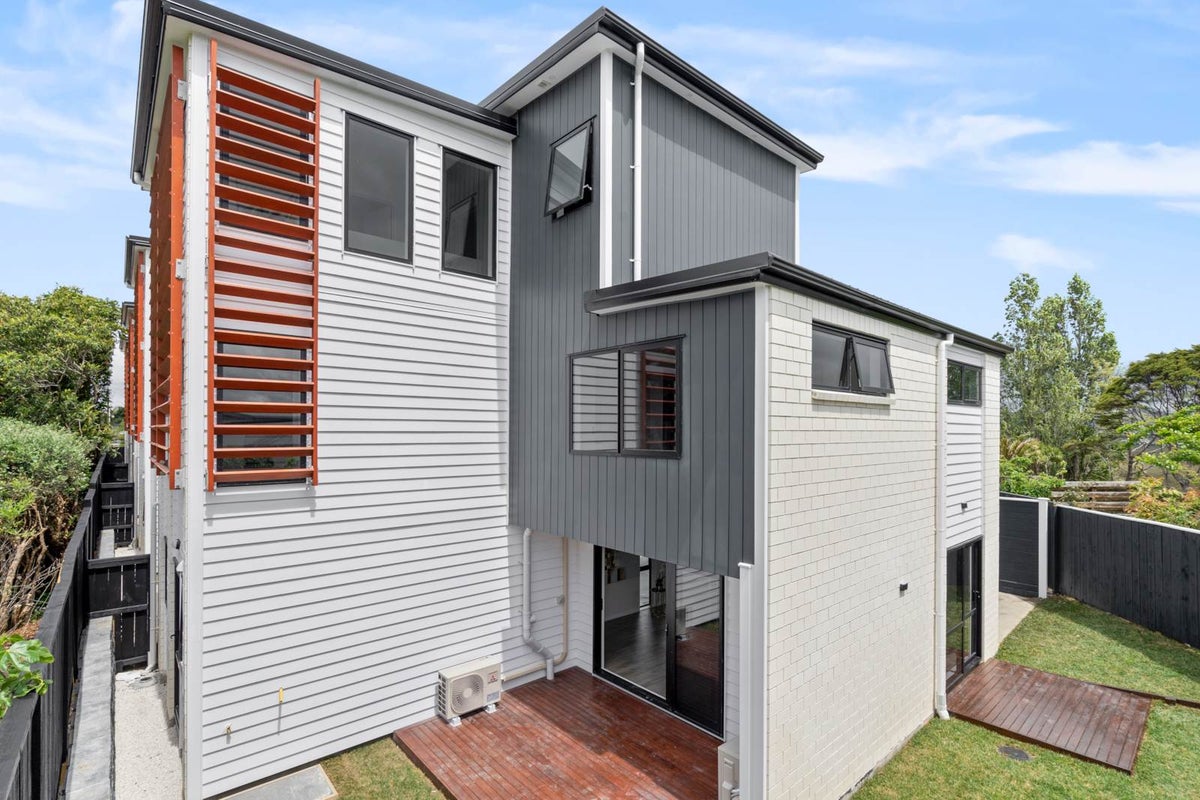 3D Springbank Lane, Te Atatu Peninsula, Auckland - Carousel 1