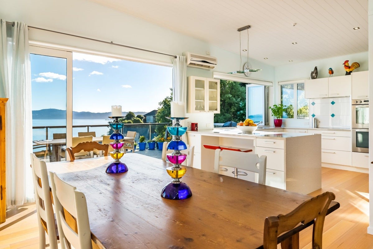 29A Totara Street, Eastbourne, Lower Hutt - Carousel 2