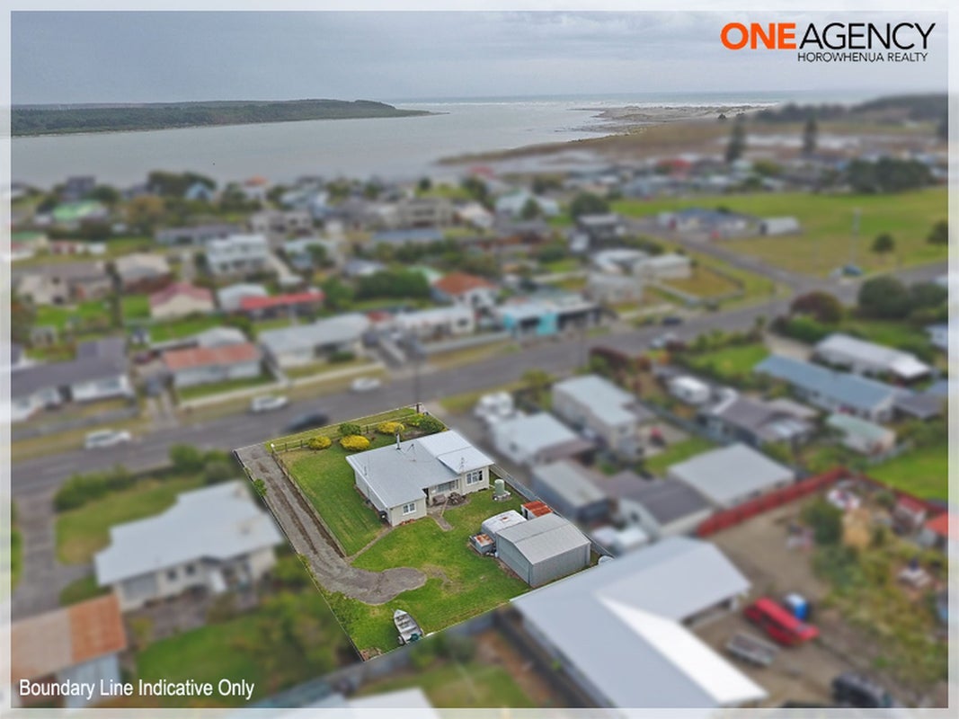 121 Seabury Avenue, Foxton Beach, Foxton - Carousel 1