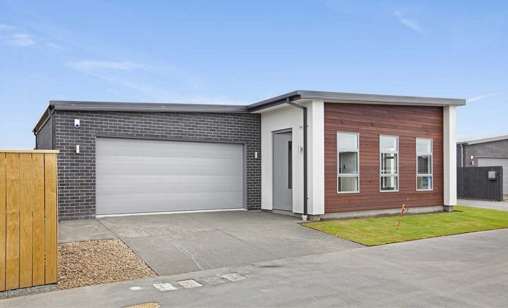 3 Ardnave Lane, Broomfield, Christchurch - Carousel 2
