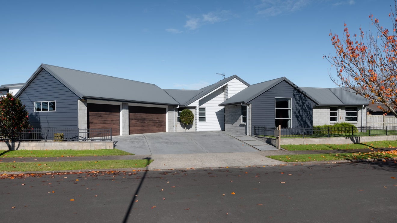 3 Winslow Court, Huntington, Hamilton - Carousel 1