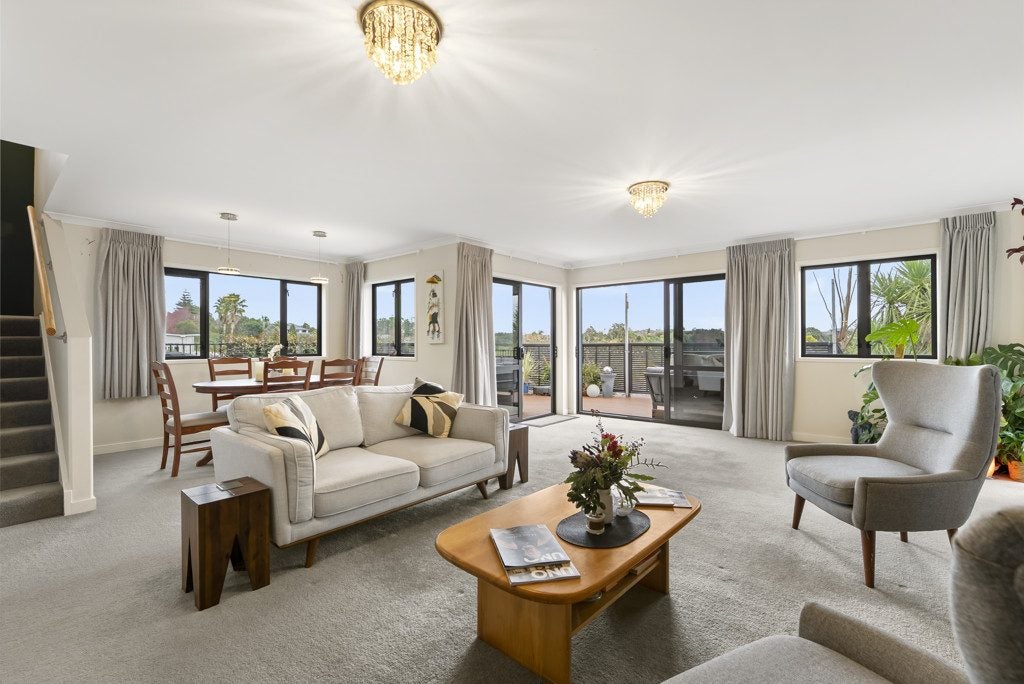 16 Shrewsbury Close, Bethlehem, Tauranga - Carousel 1