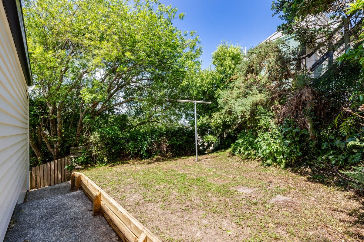 22A Phillip Street, Johnsonville, Wellington - Carousel 25