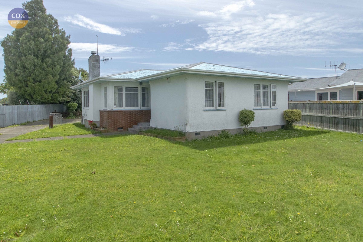 28 James Foley Avenue, Pirimai, Napier - Carousel 1