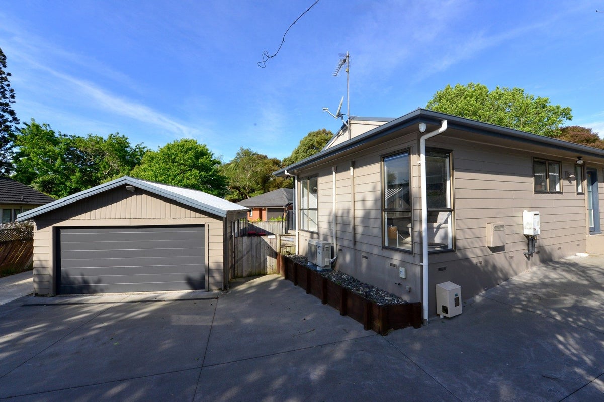 11 Matipo Crescent, Pukete, Hamilton - Carousel 2