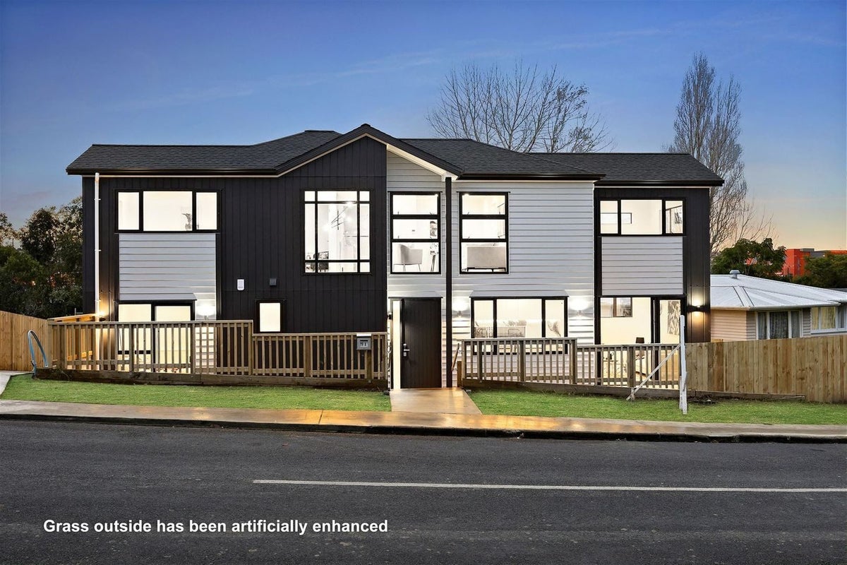 79A Bond Crescent, Forrest Hill, Auckland - Carousel 1