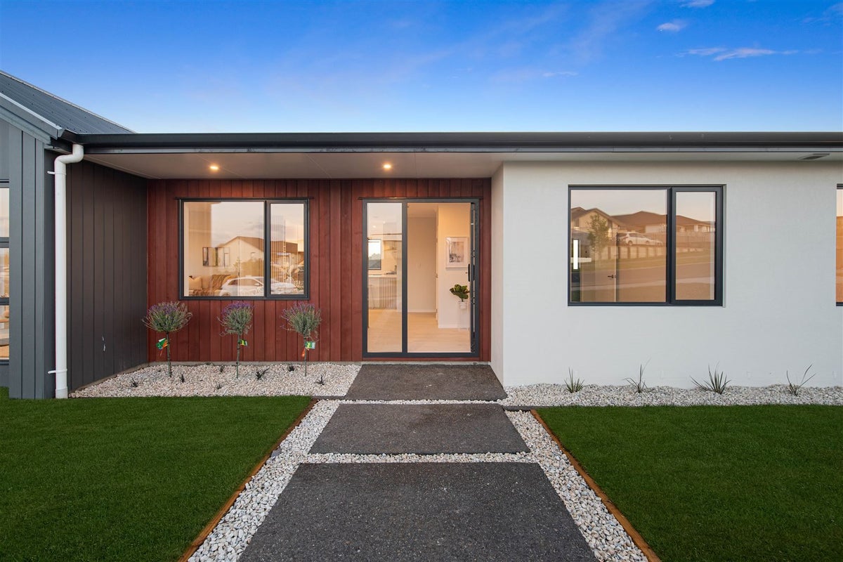 2 Waikaka Place, Rototuna North, Hamilton - Carousel 2