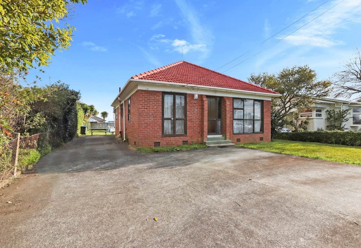 36 Oakley Avenue, Waterview, Auckland - Carousel 1