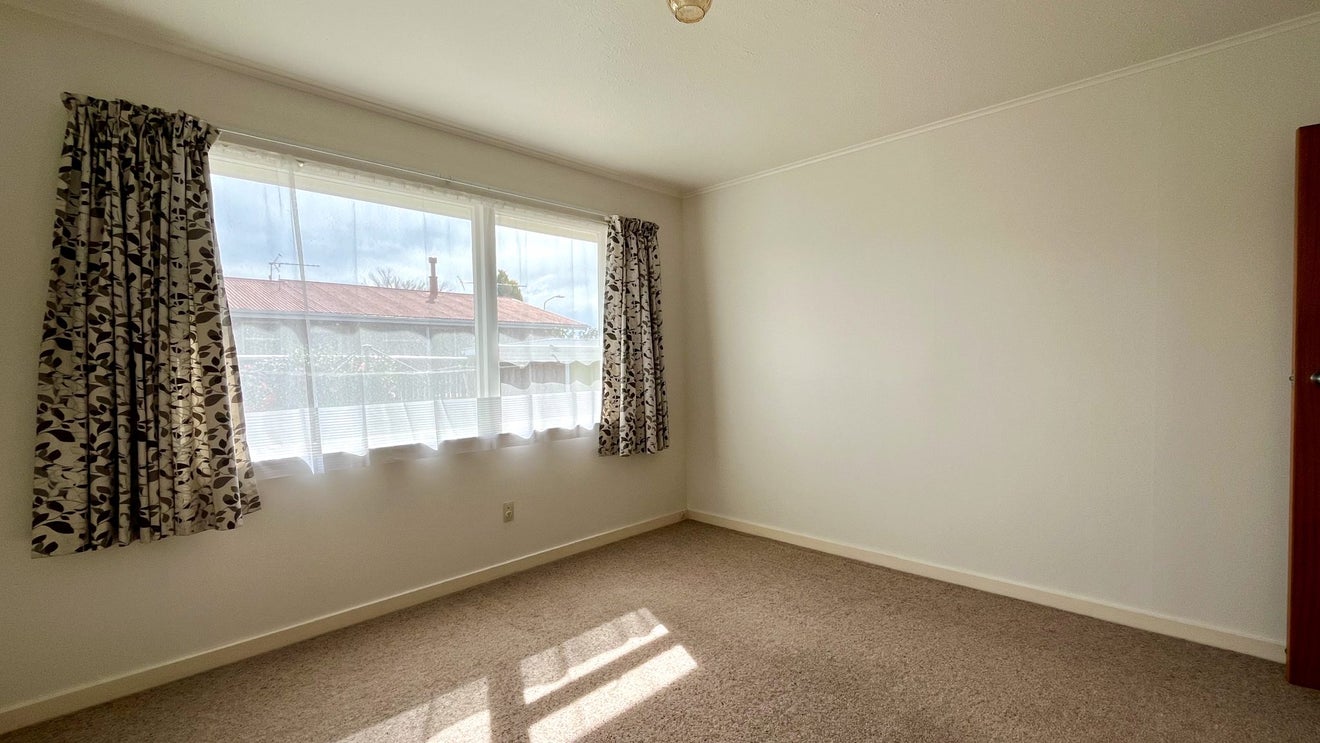 29 Churchill Avenue, Allenton, Ashburton - Carousel 2