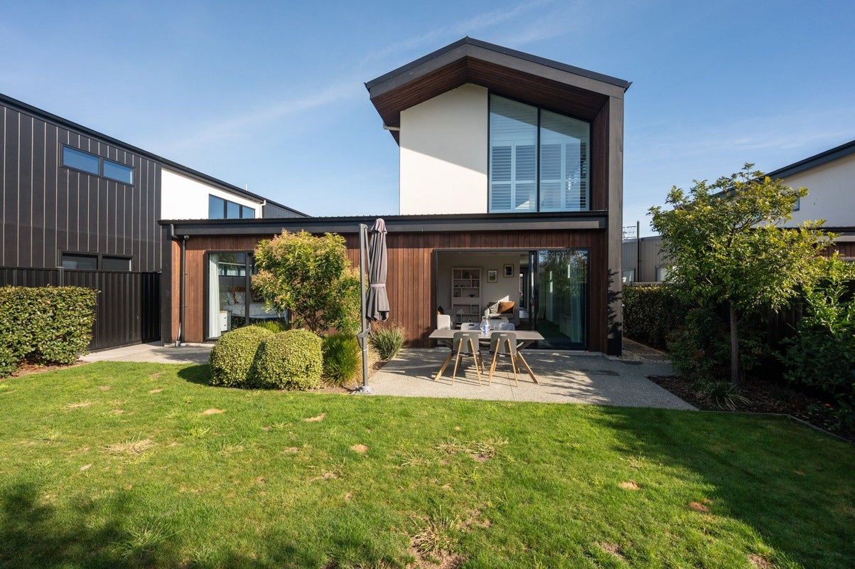 51 Summersfield Boulevard, Appleby, Richmond - Carousel 2