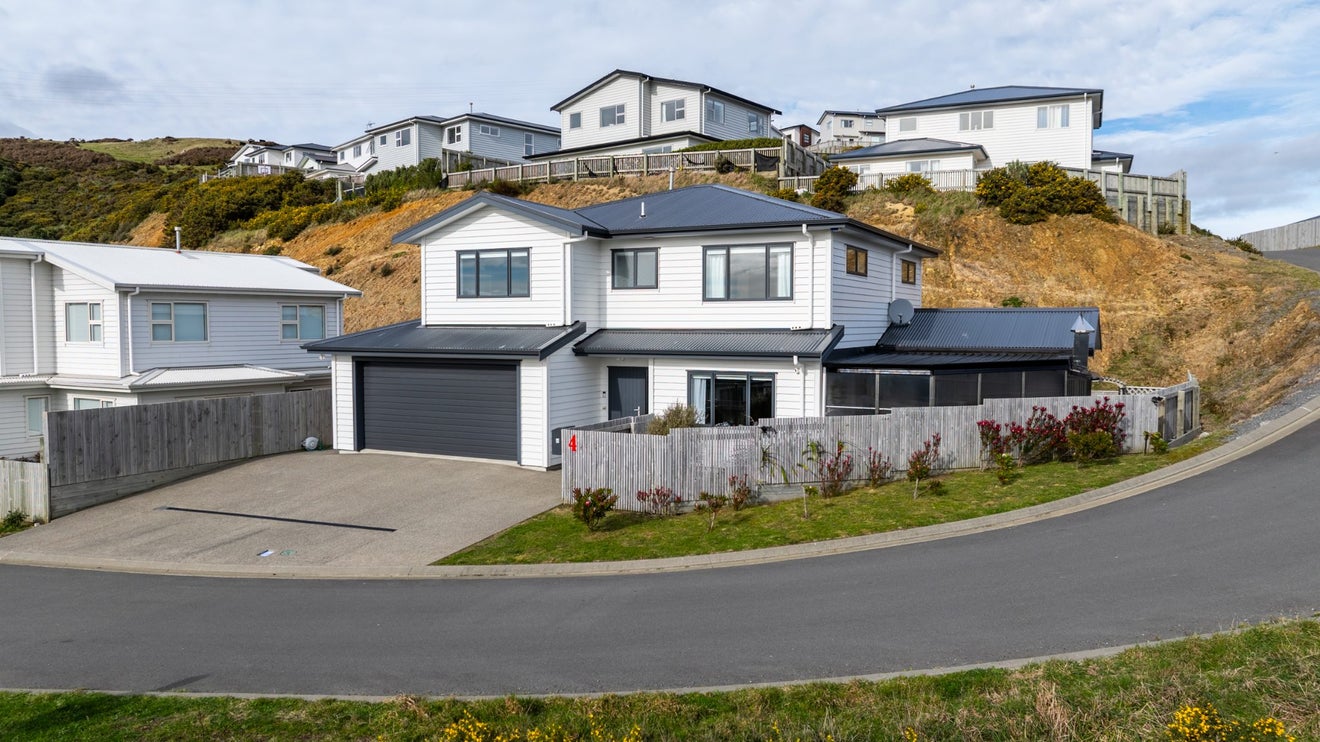 4 Antigua Way, Grenada Village, Wellington - Carousel 1