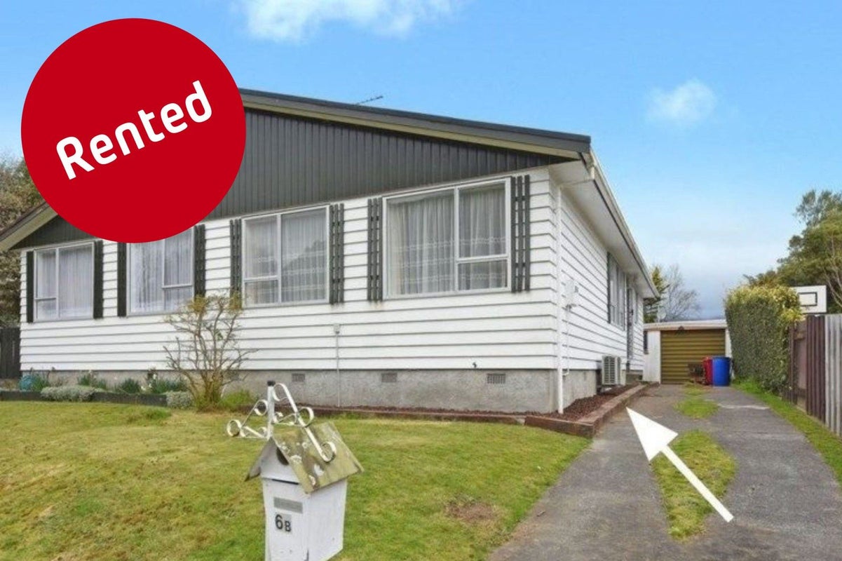 2/6 Indiana Grove, Totara Park, Upper Hutt - Carousel 1