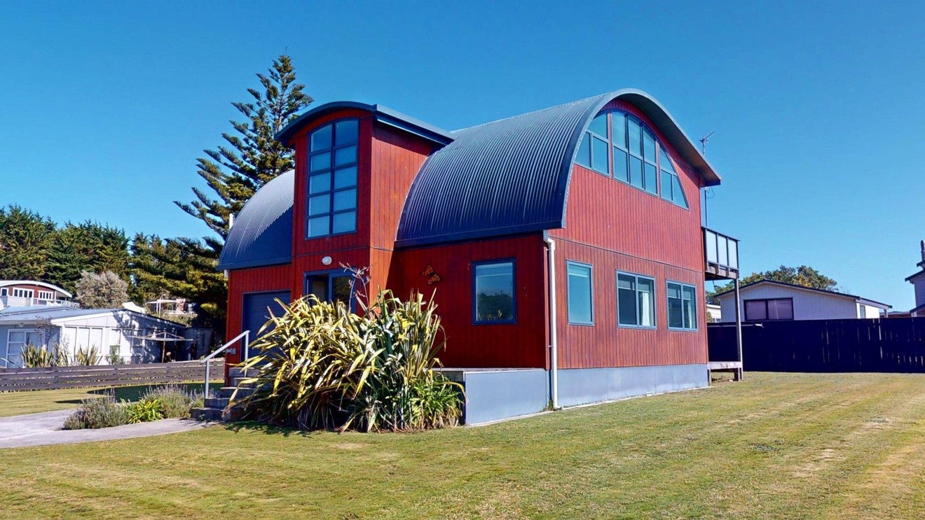13 Rua Avenue, Waitarere Beach, Levin - Carousel 1