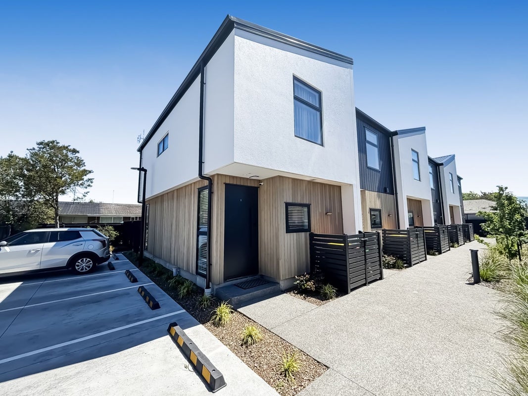7/427 Worcester Street, Linwood, Christchurch - Carousel 1