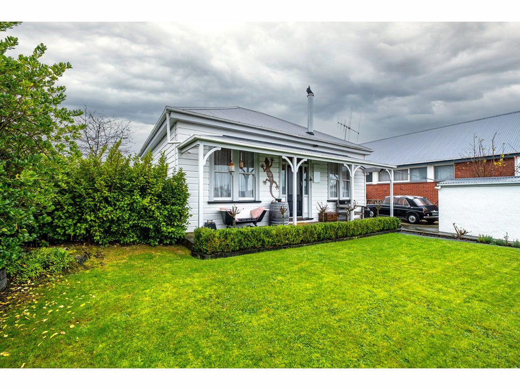 215 Church Street, West End, Timaru - Carousel 19