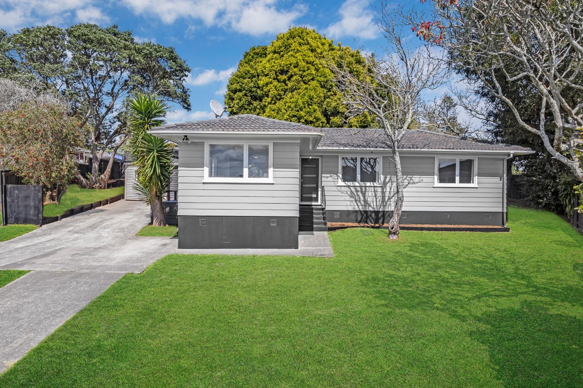 82 Kivell Close, Mangere East, Manukau City, Auckland - Carousel 1