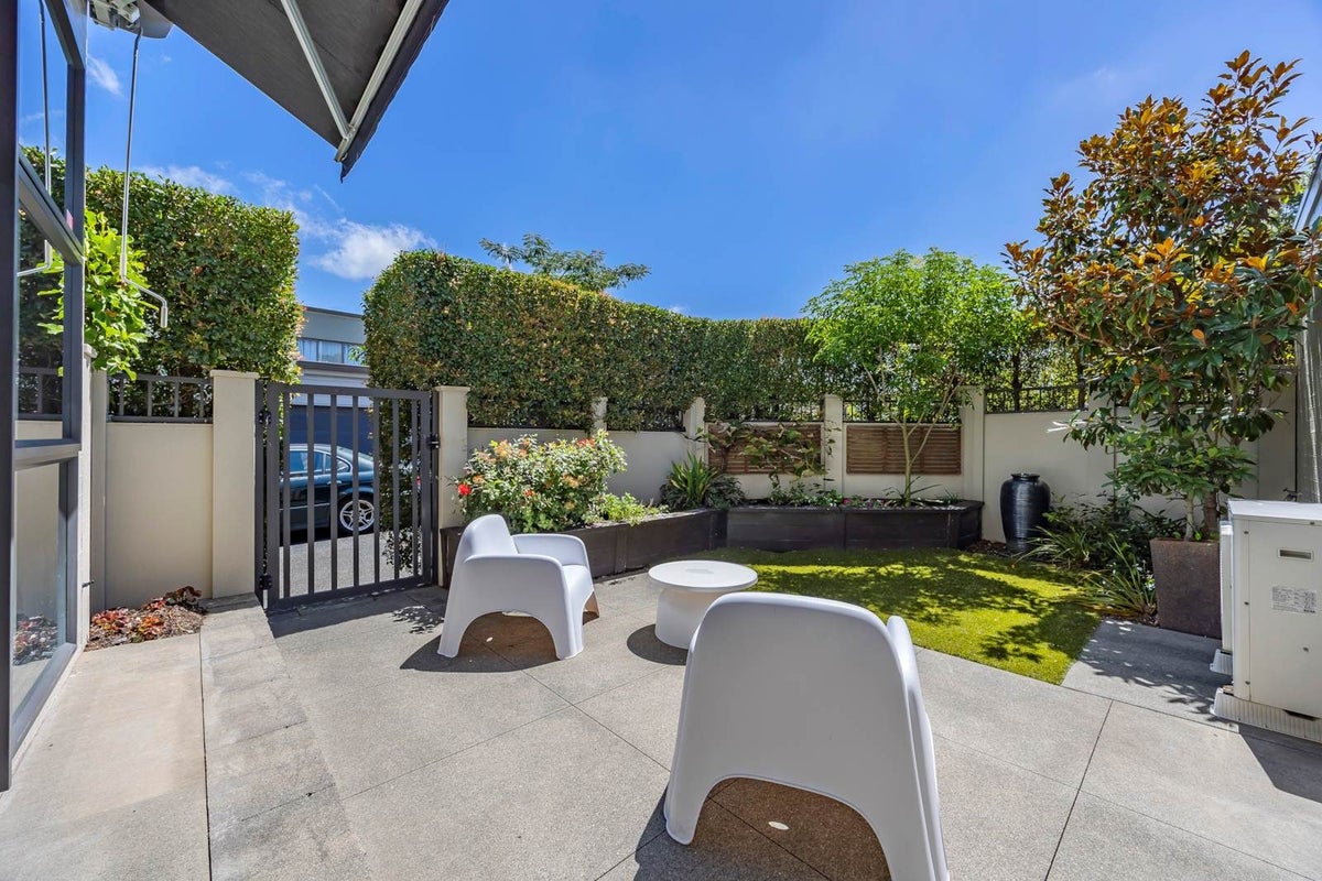 81 Bluegrey Avenue, Stonefields, Auckland - Carousel 2