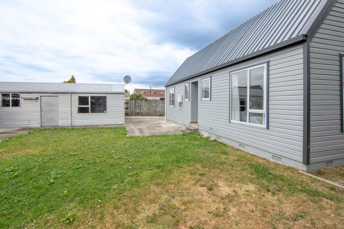 53 Kaimanawa Street, Kelvin Grove, Palmerston North - Carousel 2