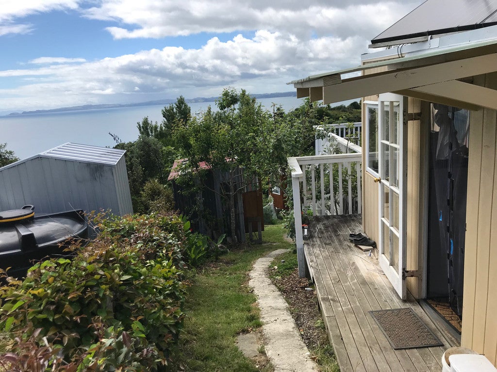 25 Ocean View Crescent, Rakino Island, Auckland - Carousel 1