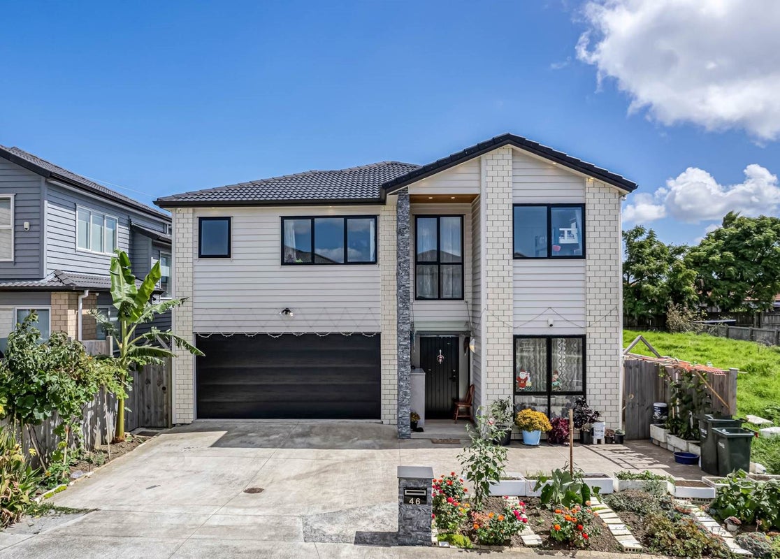 46 Donegal Park Drive, Flat Bush, Auckland - Carousel 1