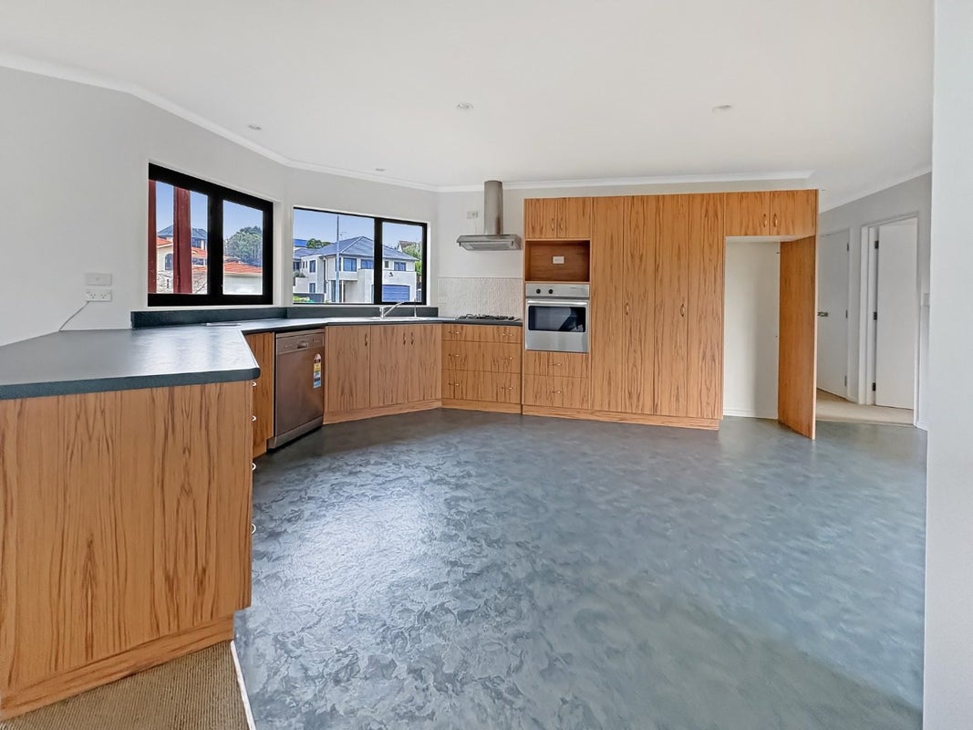 8 Ruapehu Drive, Fitzherbert, Palmerston North - Carousel 2
