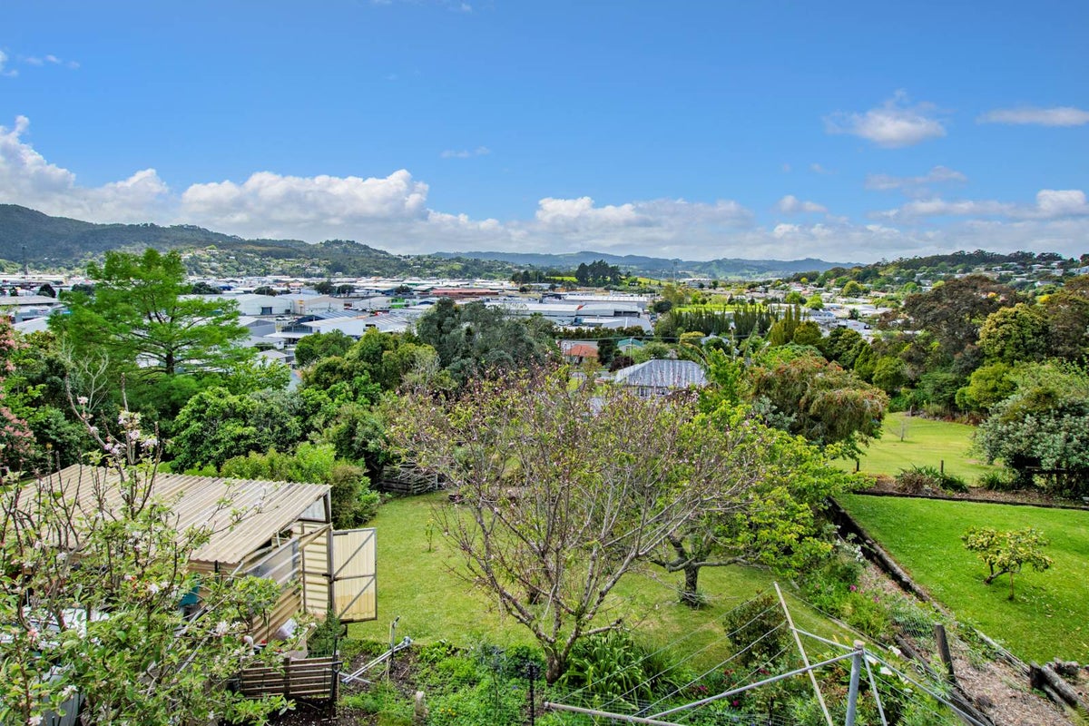 19 Anzac Road, Morningside, Whangarei - Carousel 1