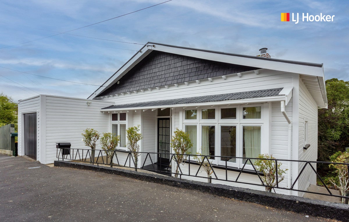 19 Monro Street, Maori Hill, Dunedin - Carousel 1