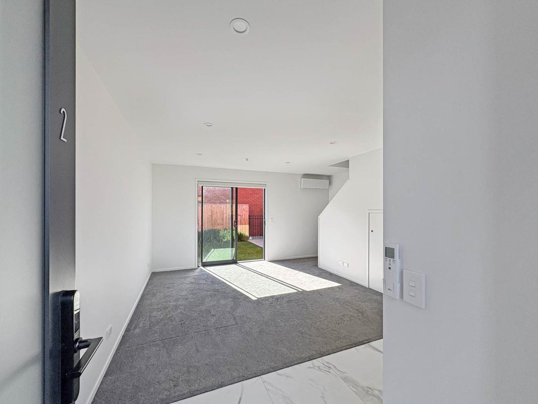 2/79 Taikata Road, Te Atatu Peninsula, Auckland - Carousel 2