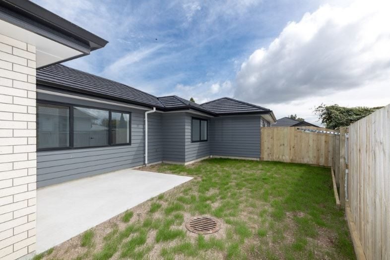 1/123 Holland Road, Fairfield, Hamilton - Carousel 10