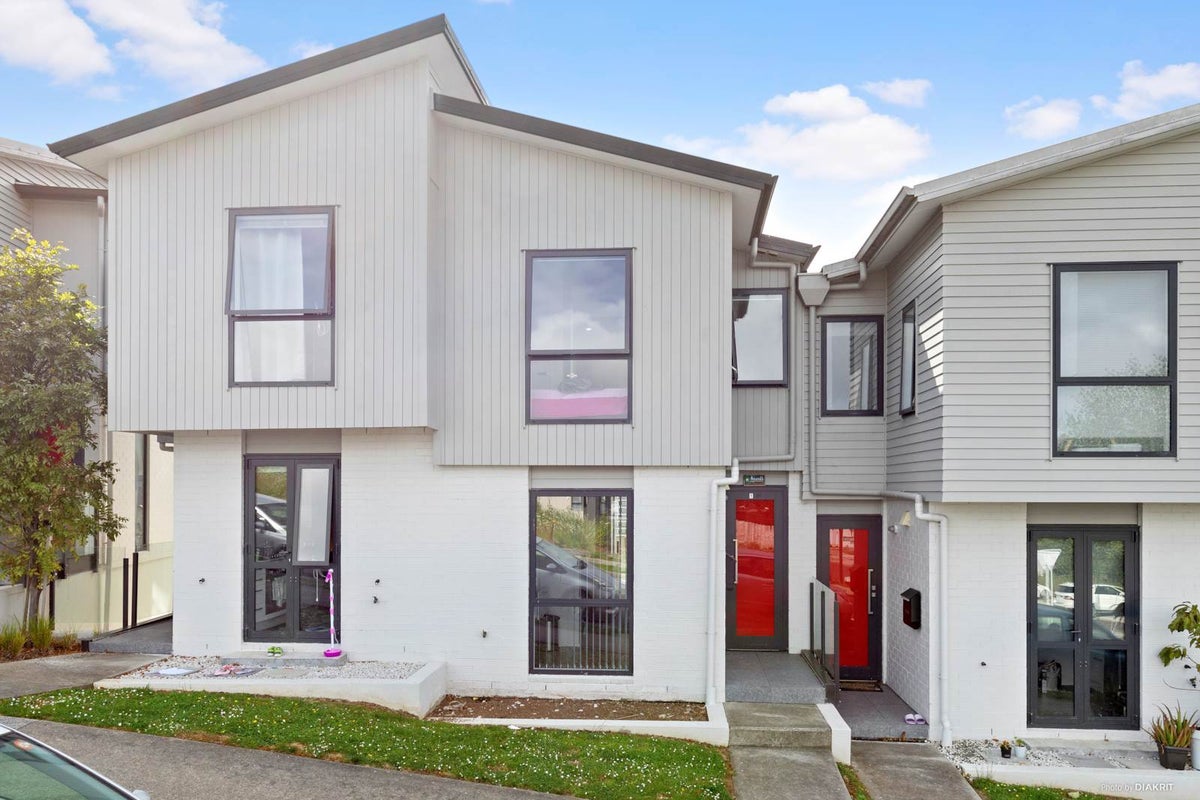 10/10 Silver Moon Road, Albany Heights, Auckland - Carousel 2