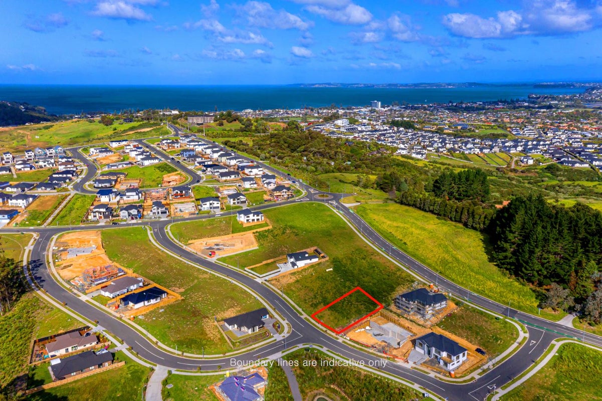 18 Maraeariki Avenue, Orewa, Orewa - Carousel 2