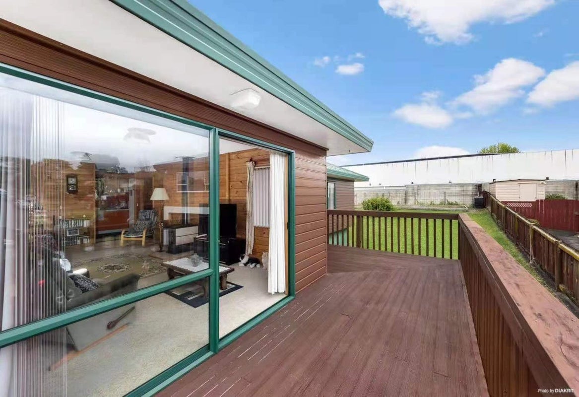 23 Millstream Drive, Henderson, Auckland - Carousel 2