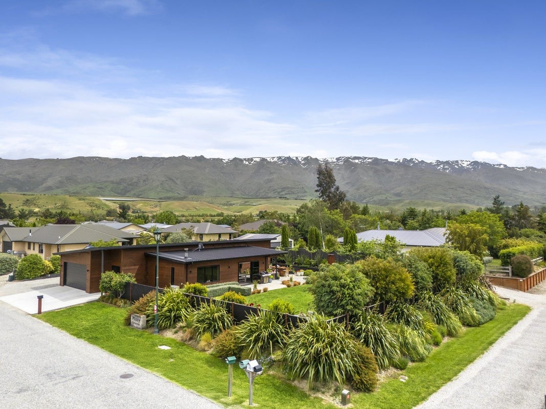 55 Missy Crescent, Mount Pisa, Cromwell - Carousel 1