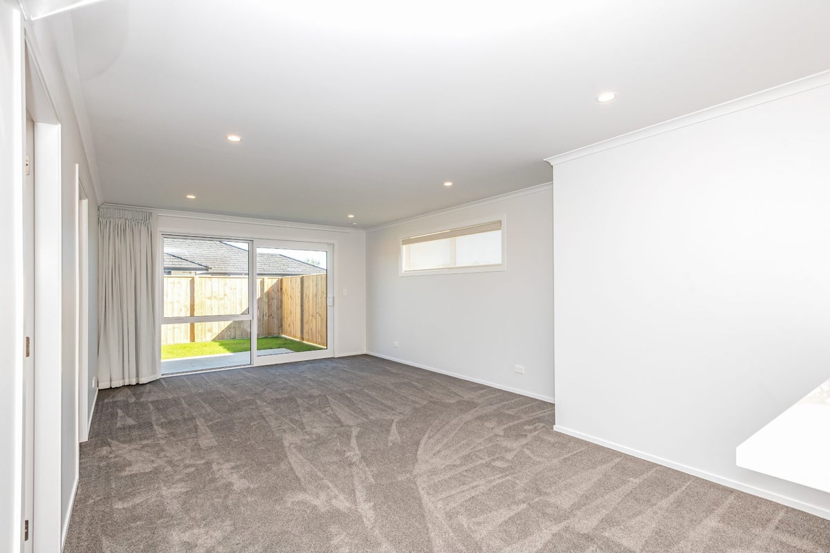 9 Springwater Drive, Maewa, Feilding - Carousel 2