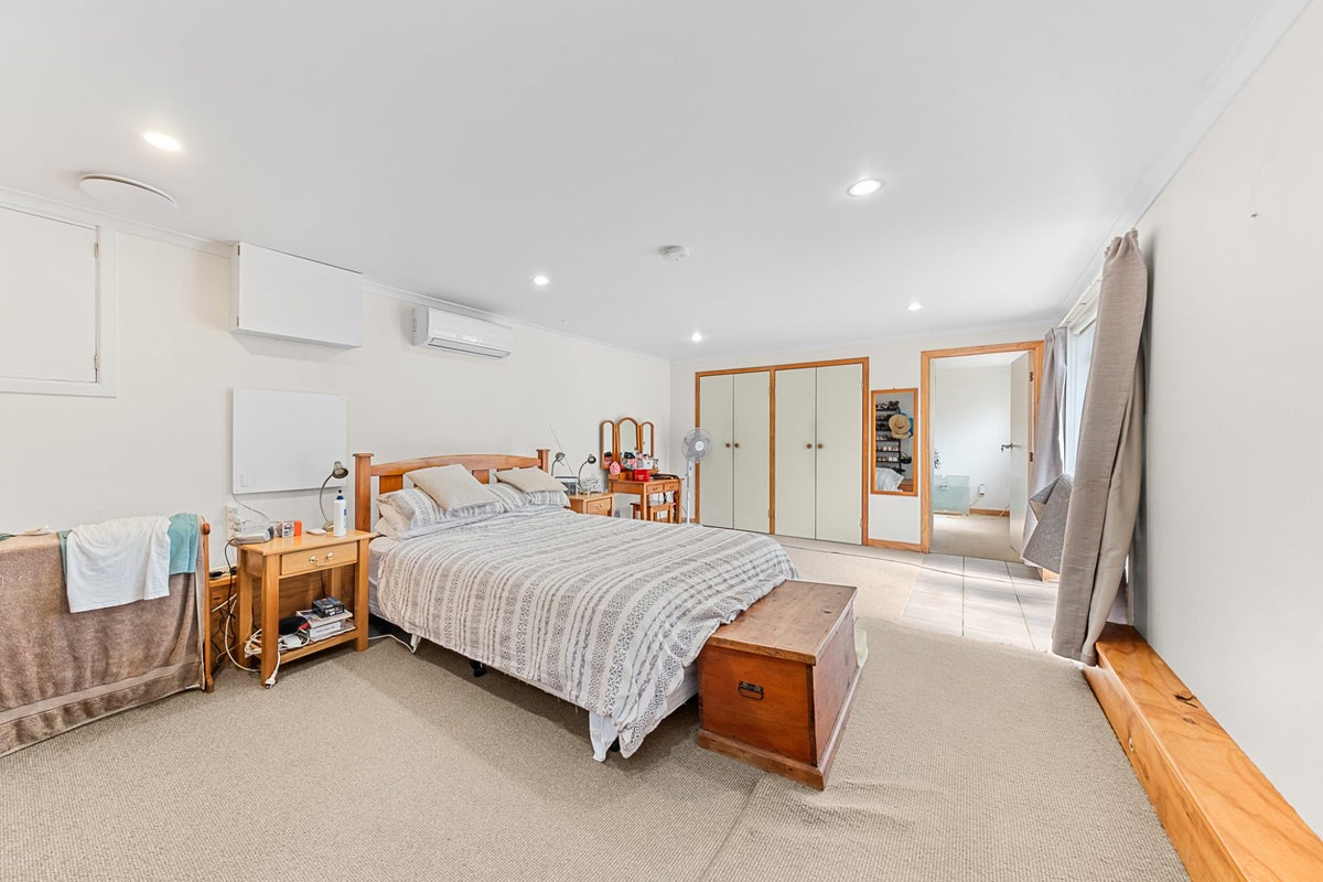 35 Fernleigh Street, Ferndale, New Plymouth - Carousel 2