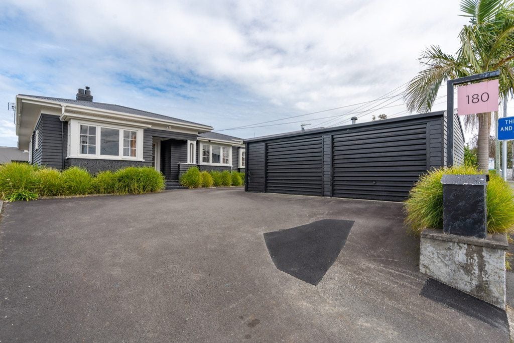 180 Cambridge Road, Hillcrest, Hamilton, Waikato - Carousel 17