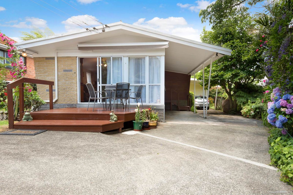 1/888 Mount Eden Road, Three Kings, Auckland - Carousel 2