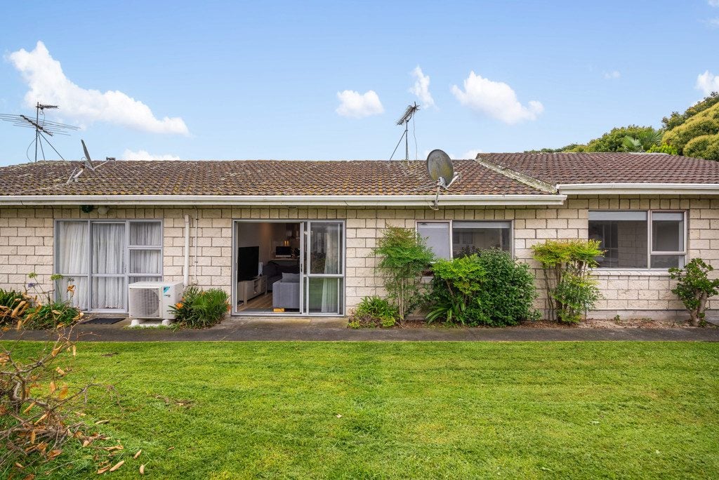 8/19 Selwyn Road, Epsom, Auckland - Carousel 1