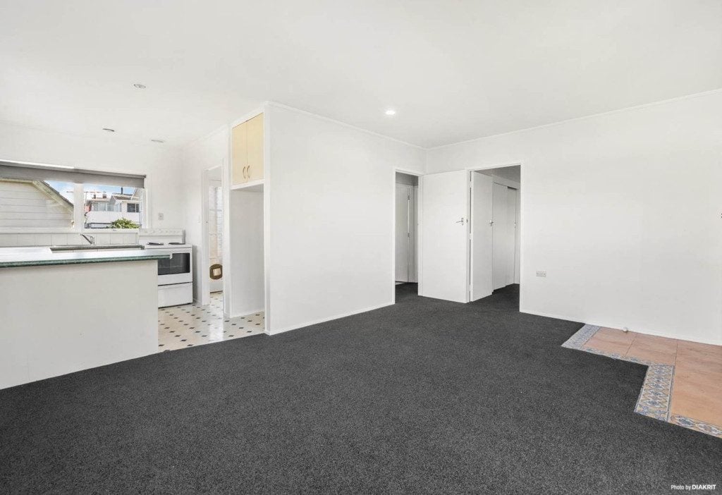 2/31 Marcel Place, Glenfield, Auckland - Carousel 2