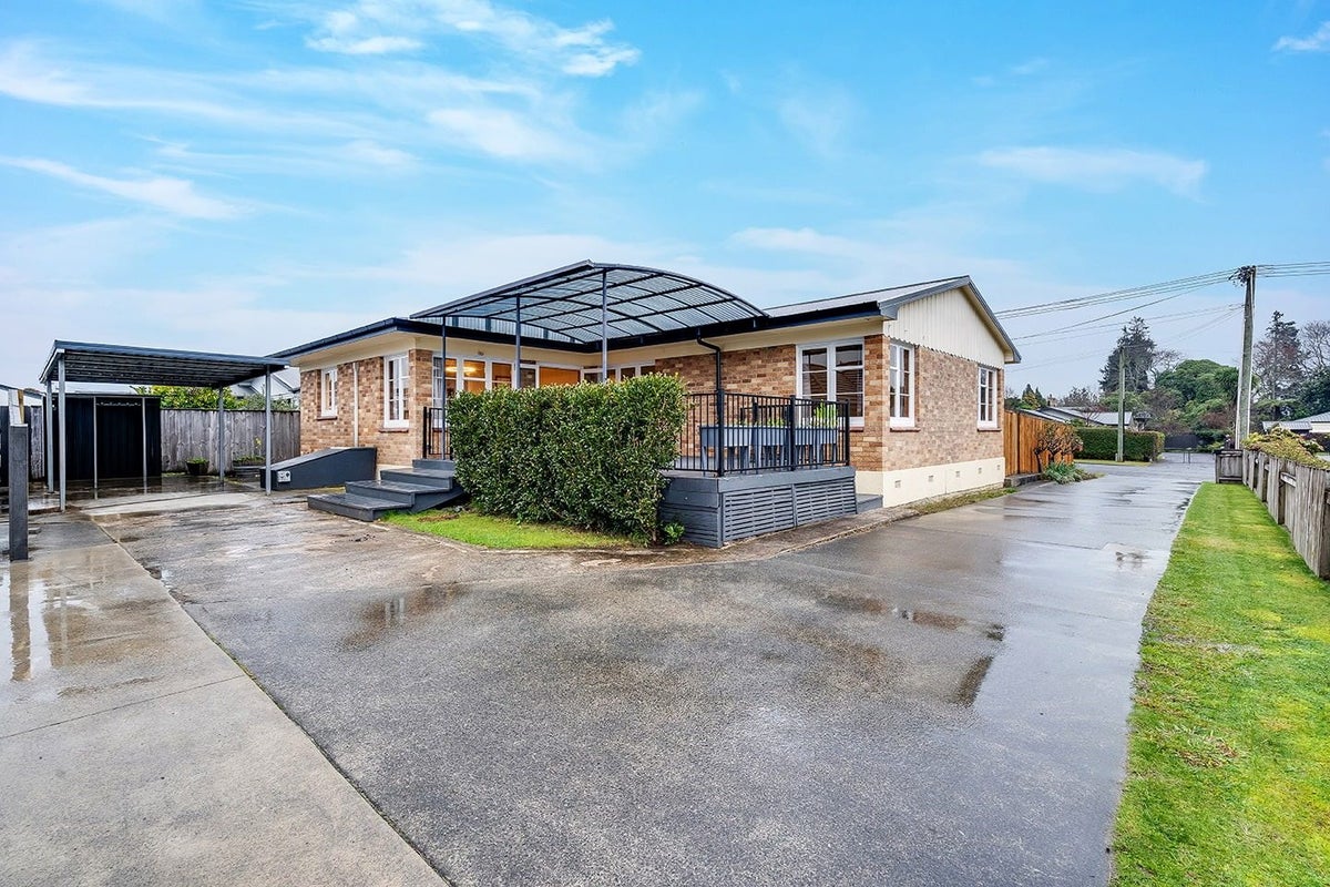 20 Burns Street, Leamington, Cambridge - Carousel 12