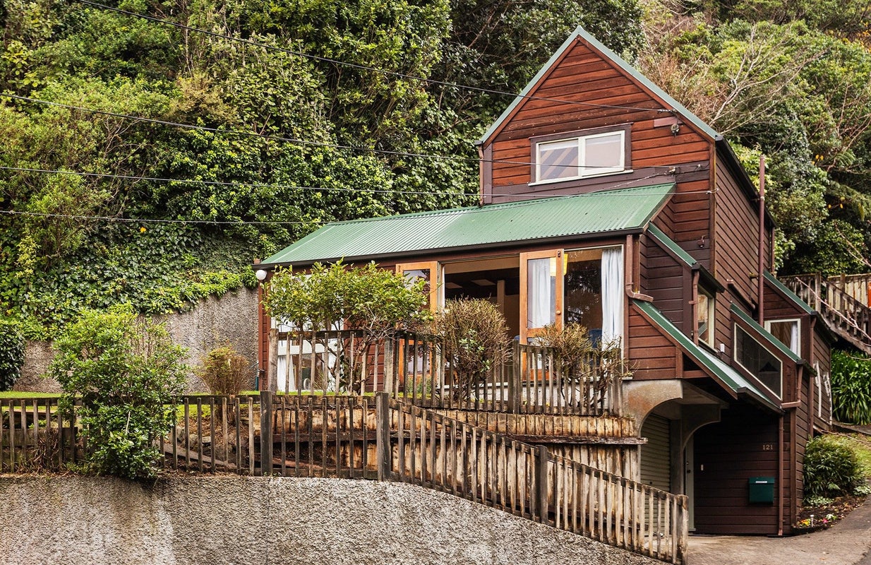 121 Mairangi Road, Wilton, Wellington - Carousel 1