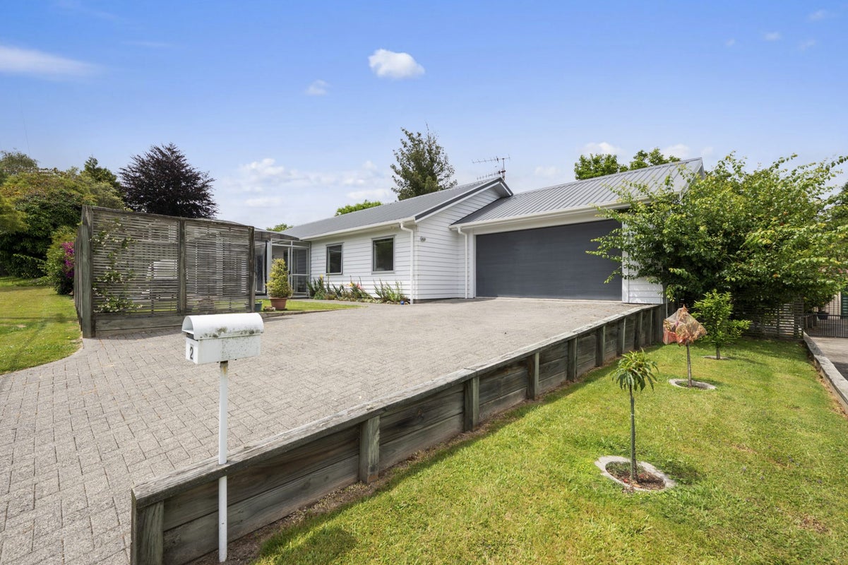 2 Jackson Street, Springfield, Rotorua - Carousel 1