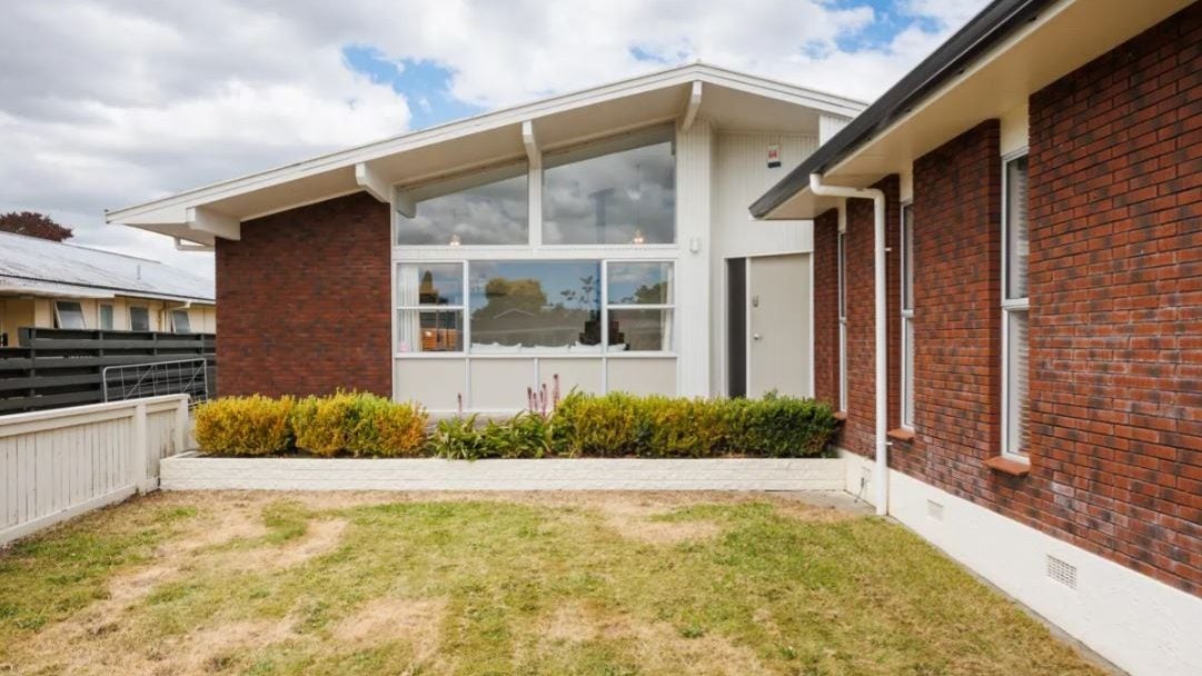 7 Frimley Street, Awapuni, Palmerston North - Carousel 1