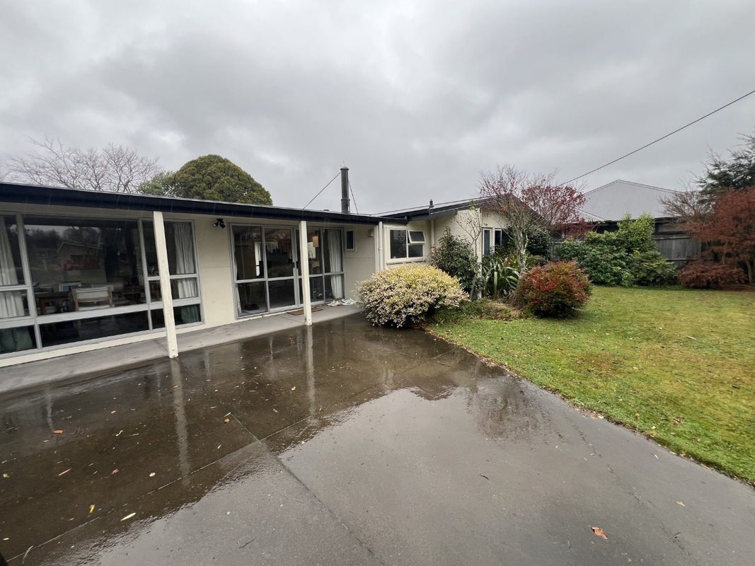 8 Crofton Road, Harewood, Christchurch - Carousel 2