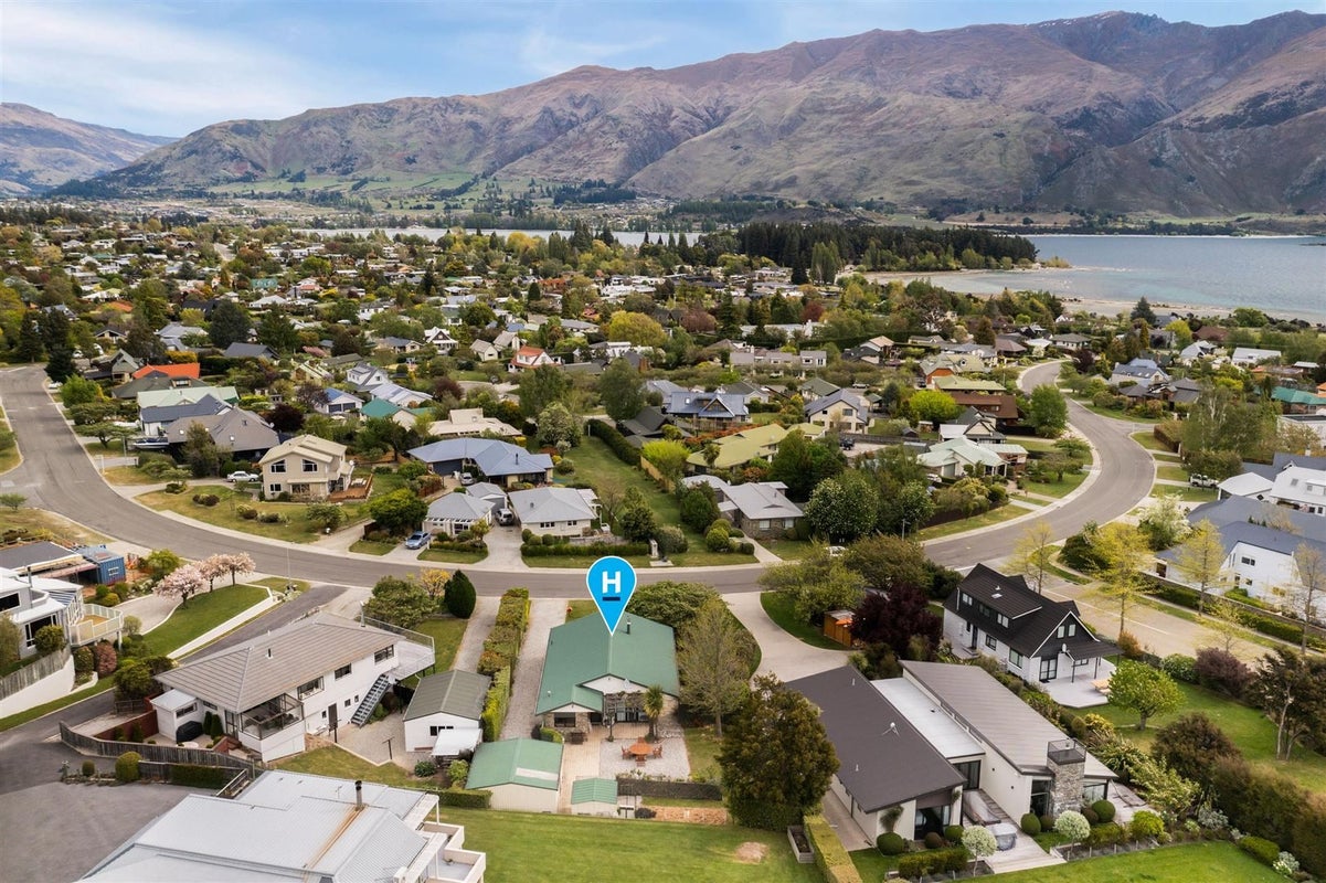 104 Hunter Crescent, Wanaka - Carousel 24