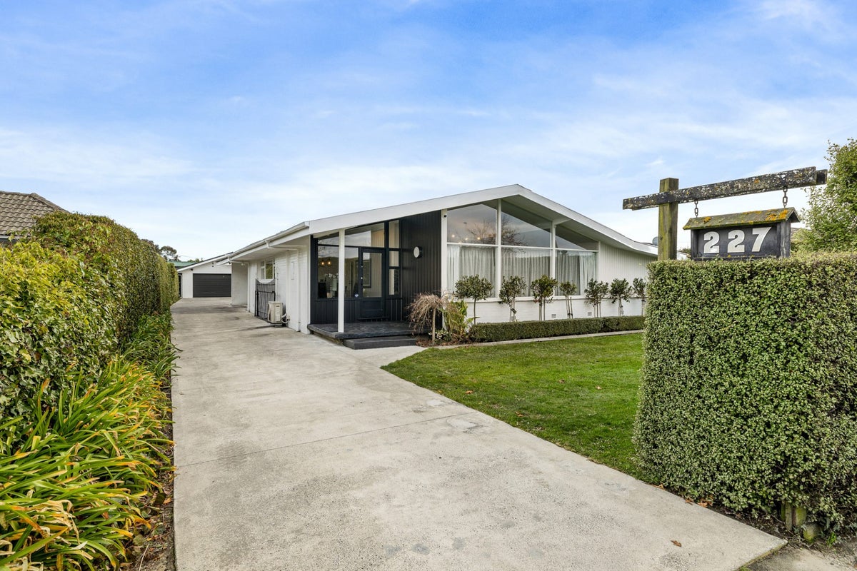 227 Main North Road, Redwood, Christchurch - Carousel 2