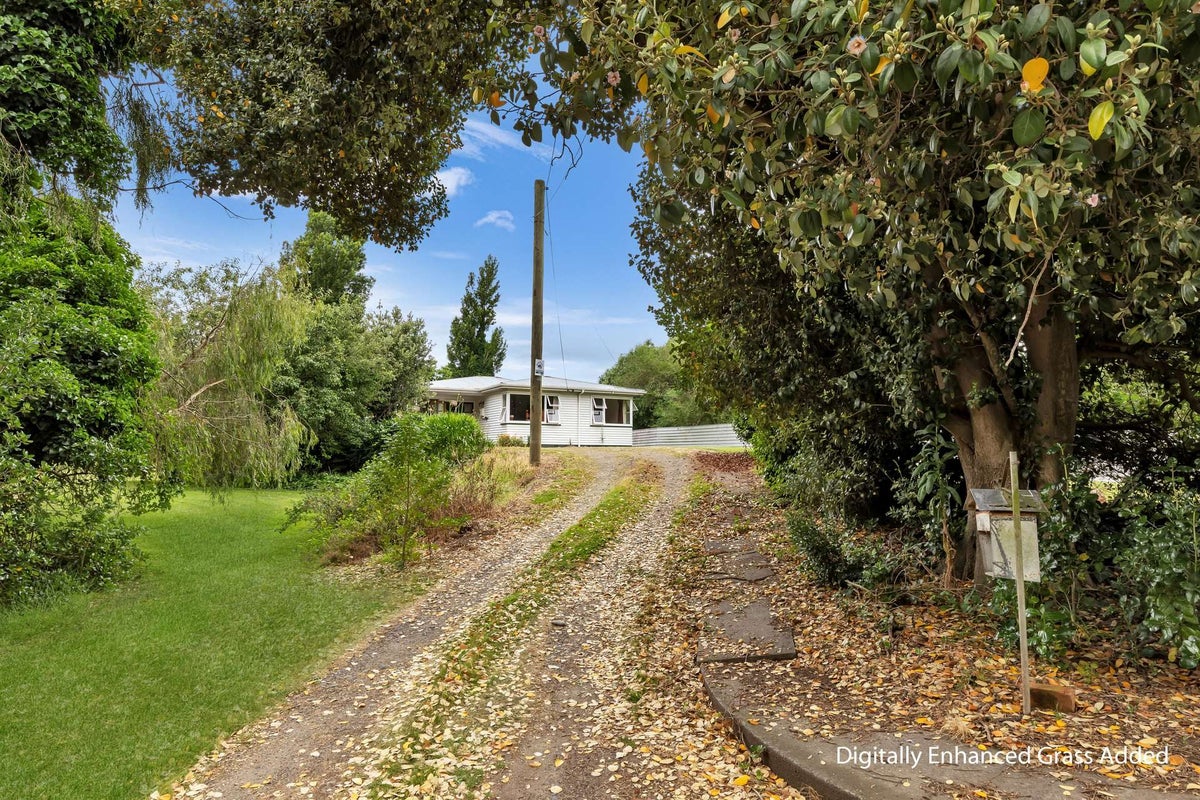 30 Gibson Street, Aramoho, Whanganui - Carousel 1